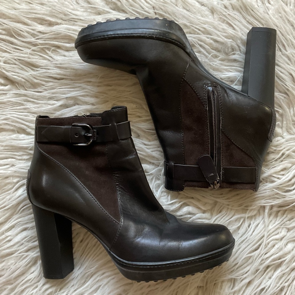 TODS Brown Suede & Leather Buckle Round Toe Heeled Ankle Bootie Size 39.5